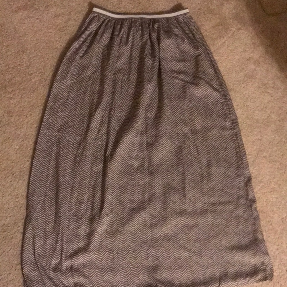 Patterned maxi skirt
